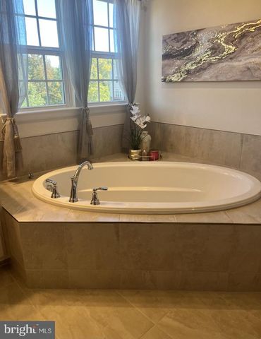 7977 INDEPENDENCE DR, Spotsylvania, VA 22553