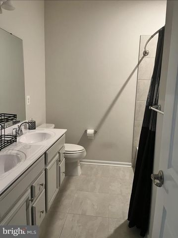 7977 INDEPENDENCE DR, Spotsylvania, VA 22553