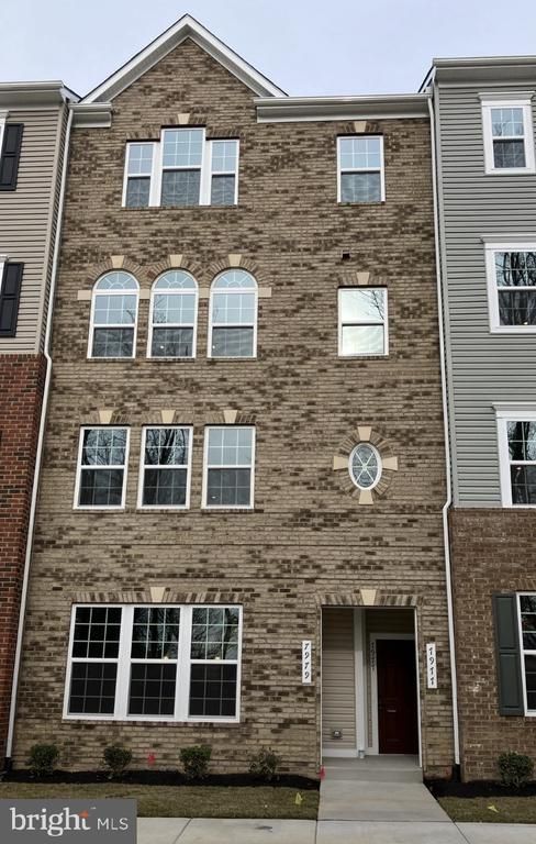 7977 INDEPENDENCE DR, Spotsylvania, VA 22553