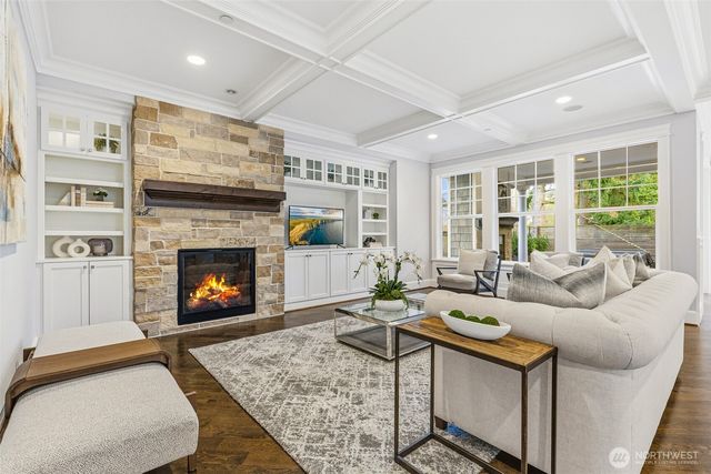 1416 105th Avenue SE, Bellevue, WA 98004