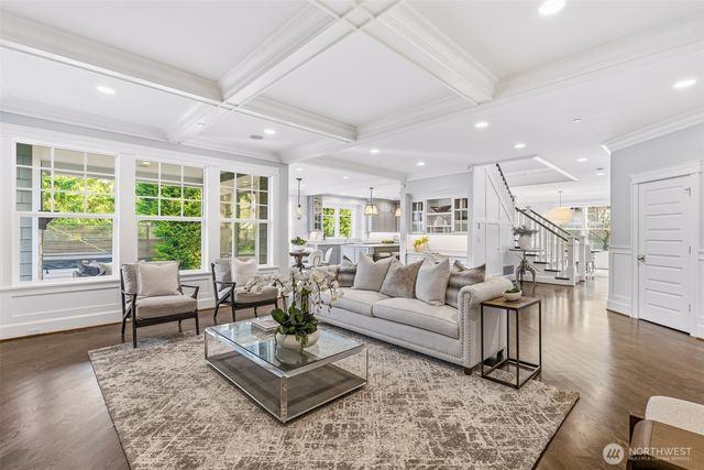 1416 105th Avenue SE, Bellevue, WA 98004