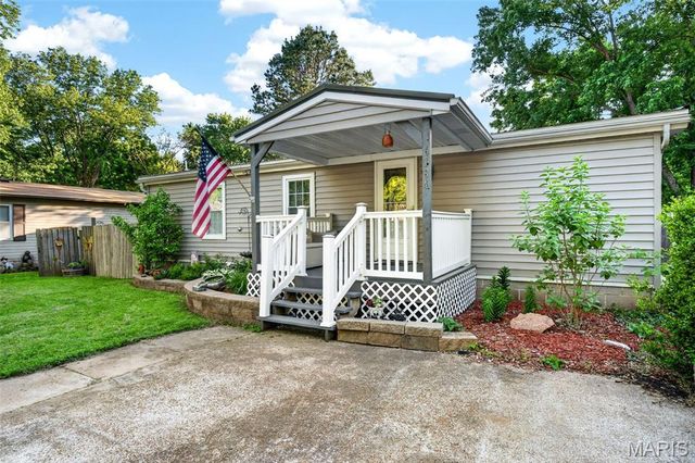 6184 Wood Hollow Drive, House Springs, MO 63051