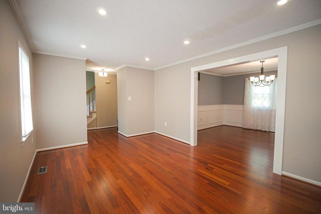 13210 NICKLESON DR, Woodbridge, VA 22193