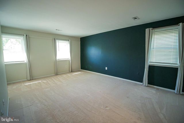 13210 NICKLESON DR, Woodbridge, VA 22193