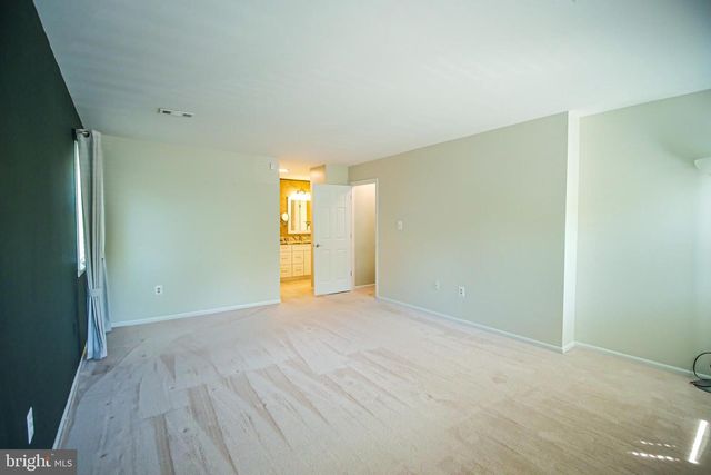 13210 NICKLESON DR, Woodbridge, VA 22193