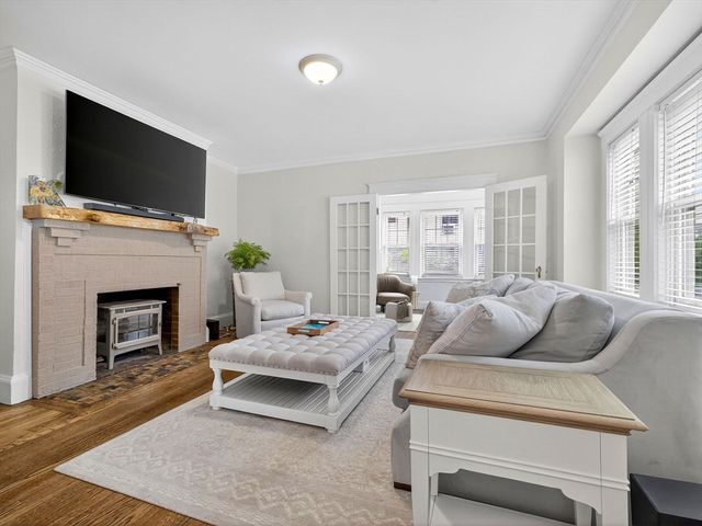 514 Lowell Avenue 514, Newton, MA 02460