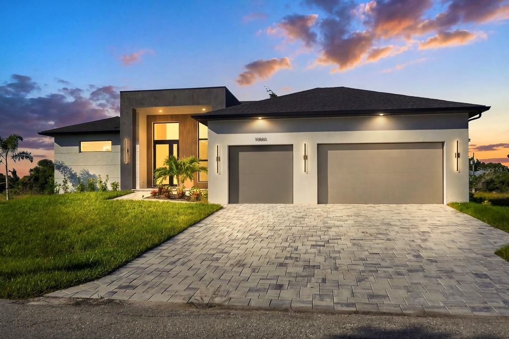Image 1 of property listing at 10860 MCALESTER CIRCLE 1R, Port Charlotte, FL 33981