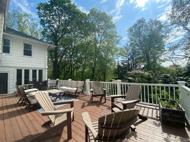 50 Greenacres Avenue, Scarsdale, NY 10583