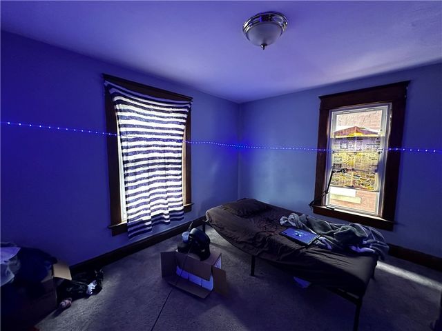 606 Chestnut St, New Castle, PA 16101