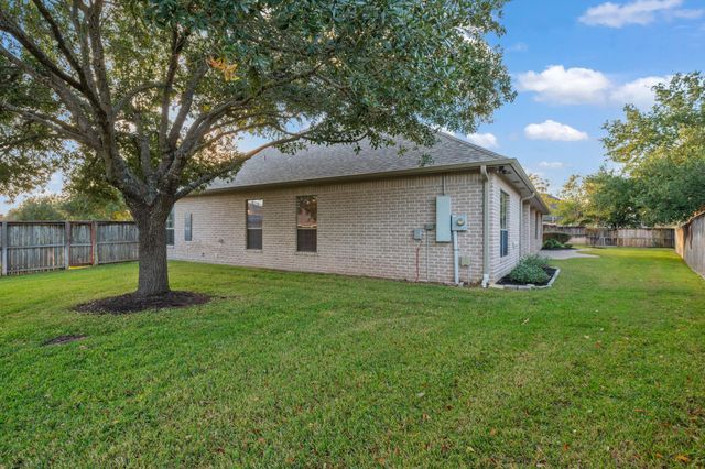 3803 Park Meadow Lane, Bryan, TX 77802