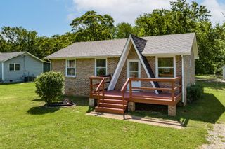 9002 Burleson Ln, Murfreesboro, TN 37129