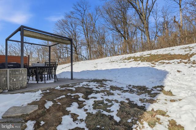 2280 NORTH POINT, York, PA 17406