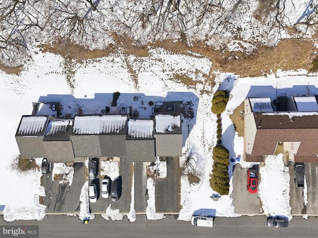 2280 NORTH POINT, York, PA 17406