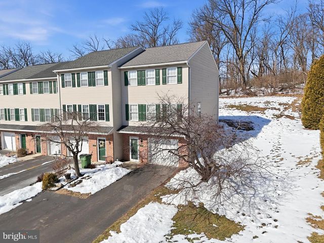 2280 NORTH POINT, York, PA 17406
