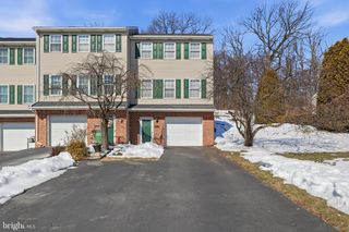 2280 NORTH POINT, York, PA 17406