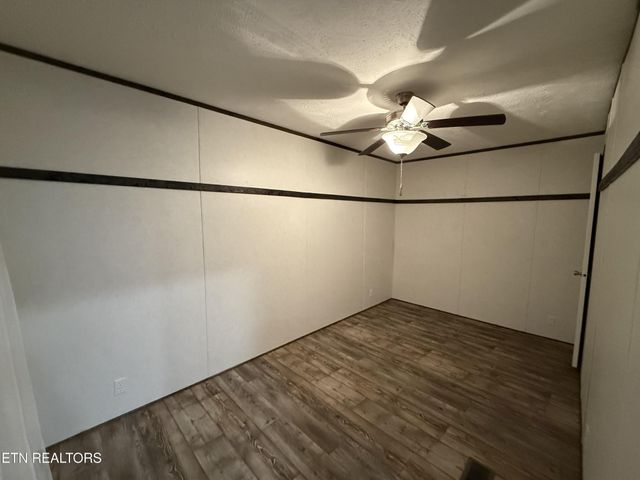 1366 Pearl Hinds Rd, Jamestown, TN 38556