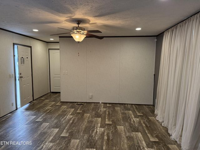 1366 Pearl Hinds Rd, Jamestown, TN 38556