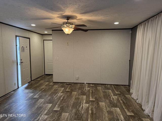 1366 Pearl Hinds Rd, Jamestown, TN 38556