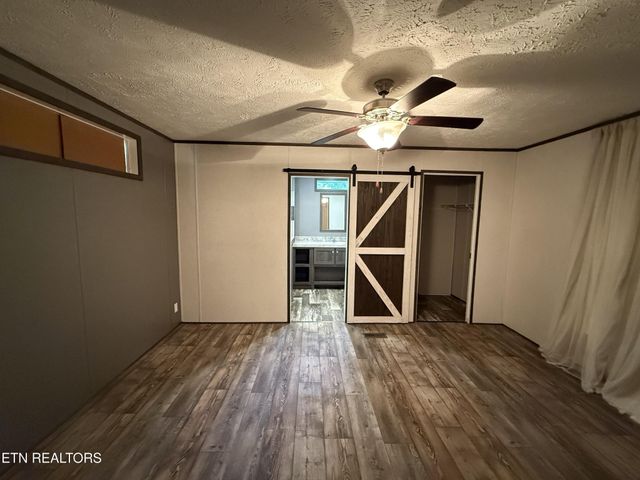 1366 Pearl Hinds Rd, Jamestown, TN 38556