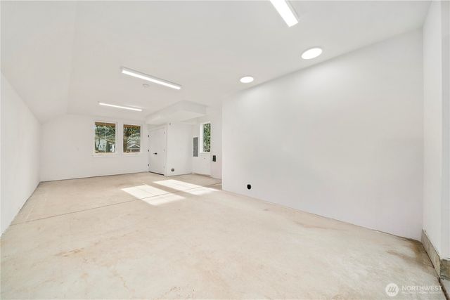 537 NW Juniper Street, Issaquah, WA 98027