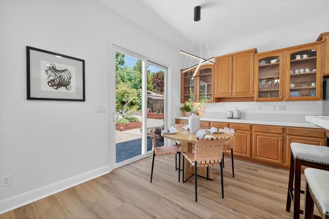 2206 Appaloosa Ct, Folsom, CA 95630