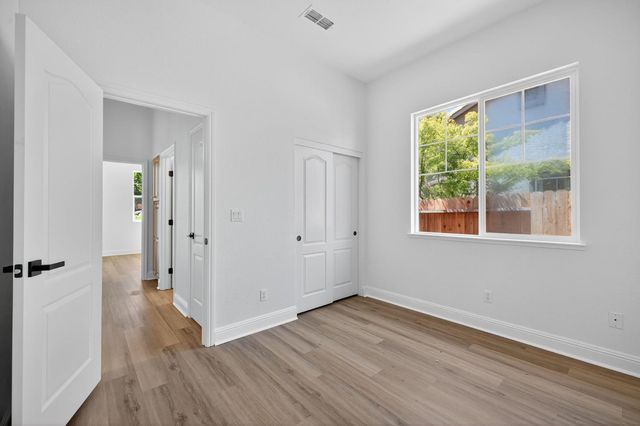 2206 Appaloosa Ct, Folsom, CA 95630