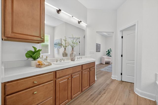 2206 Appaloosa Ct, Folsom, CA 95630