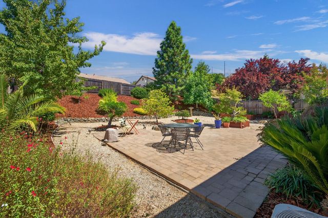 2206 Appaloosa Ct, Folsom, CA 95630