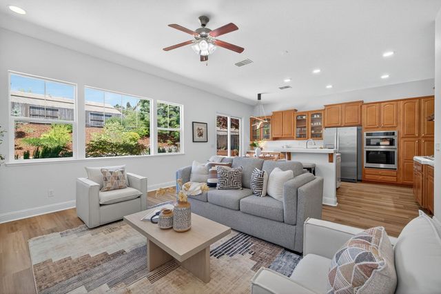 2206 Appaloosa Ct, Folsom, CA 95630
