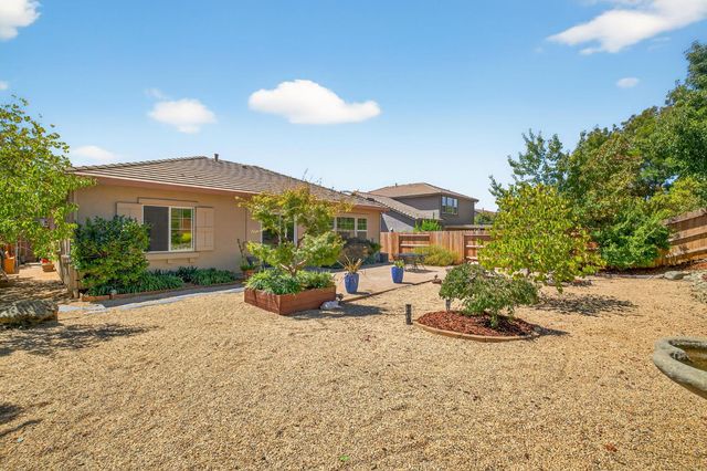 2206 Appaloosa Ct, Folsom, CA 95630