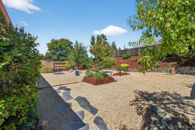 2206 Appaloosa Ct, Folsom, CA 95630