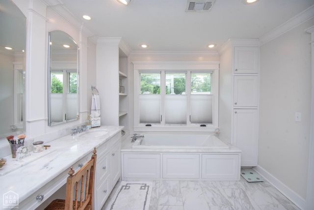 1105 Cardinal Road, Jonesboro, AR 72401