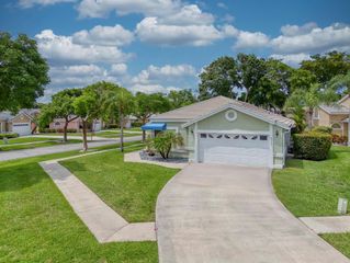 8095 Burlington Court, Lake Worth, FL 33467