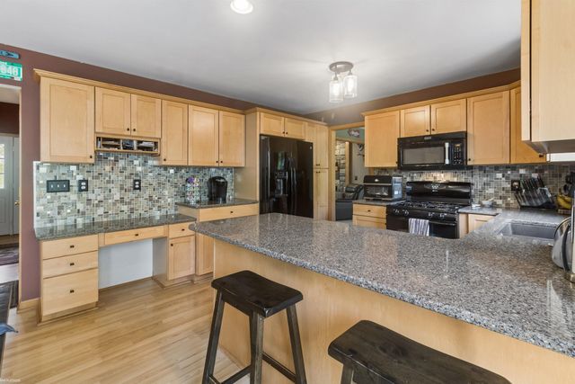 6527 Genaw Road, Clay Twp, MI 48001