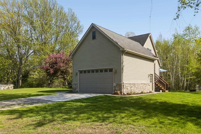 6527 Genaw Road, Clay Twp, MI 48001