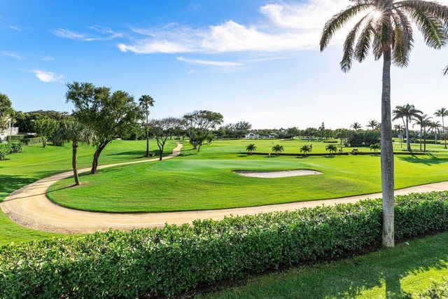 200 Little Club Road 10, Gulfstream, FL 33483