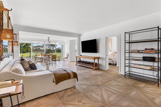 200 Little Club Road 10, Gulfstream, FL 33483