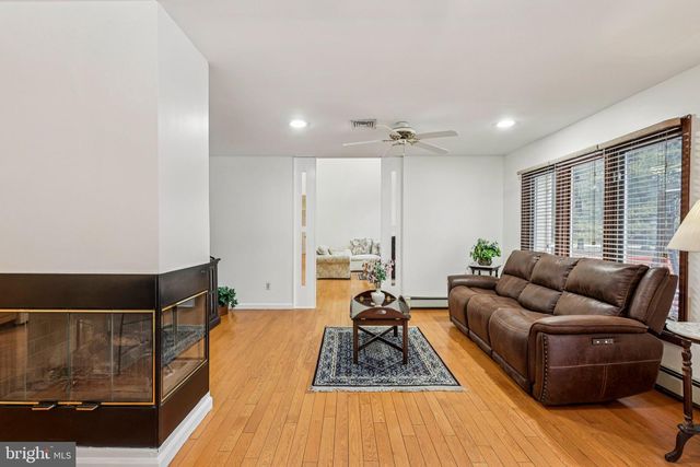 4 CUOMO COURT, Millstone Township, NJ 08535