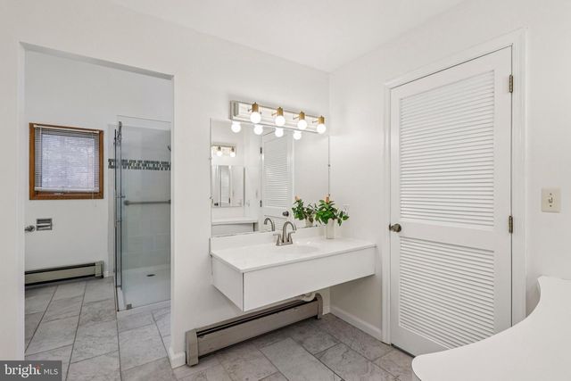 4 CUOMO COURT, Millstone Township, NJ 08535