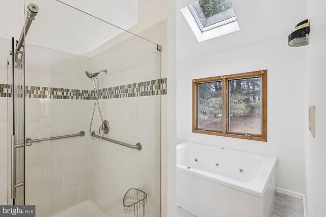 4 CUOMO COURT, Millstone Township, NJ 08535