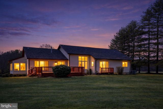 4 CUOMO COURT, Millstone Township, NJ 08535