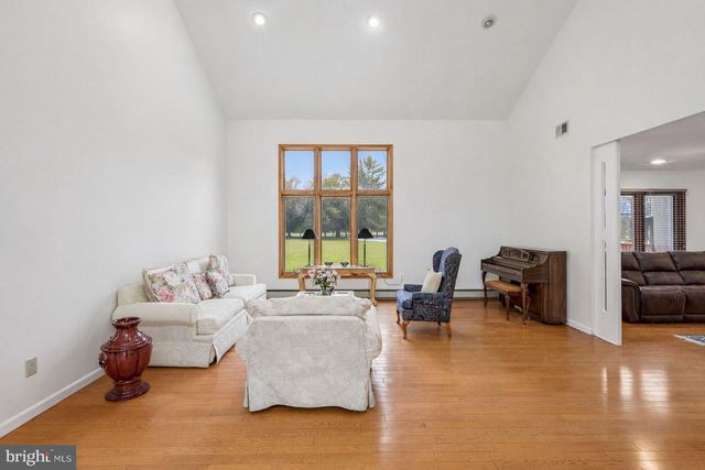 4 CUOMO COURT, Millstone Township, NJ 08535