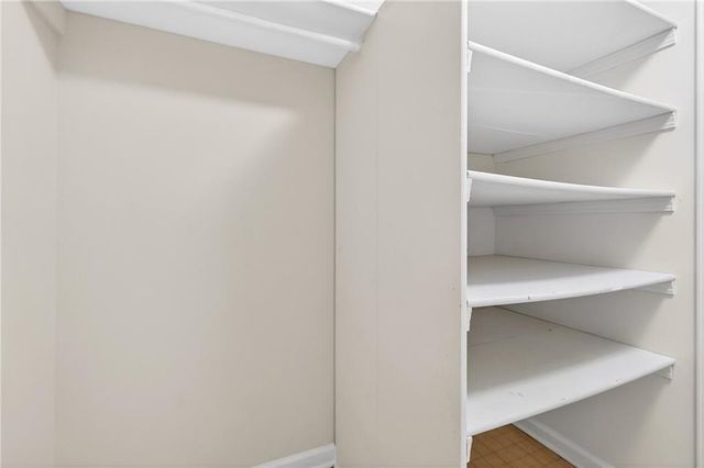 4590 VILLAGE OAKS Circle, Dunwoody, GA 30338