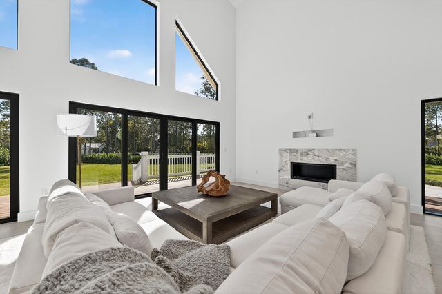 13613 157th Court N, Jupiter, FL 33478