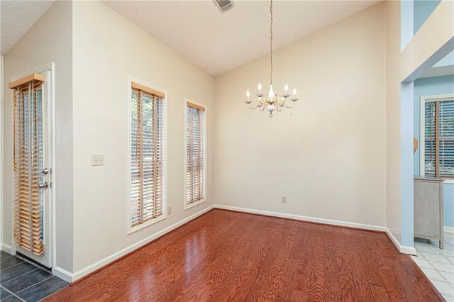 5021 River Rock Way, Woodstock, GA 30188