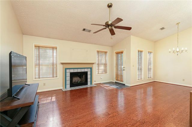 5021 River Rock Way, Woodstock, GA 30188