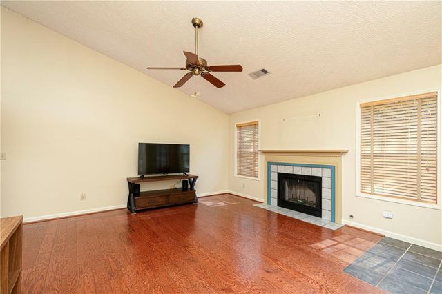 5021 River Rock Way, Woodstock, GA 30188