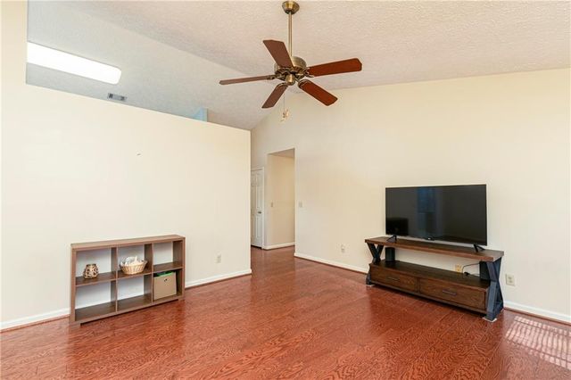 5021 River Rock Way, Woodstock, GA 30188