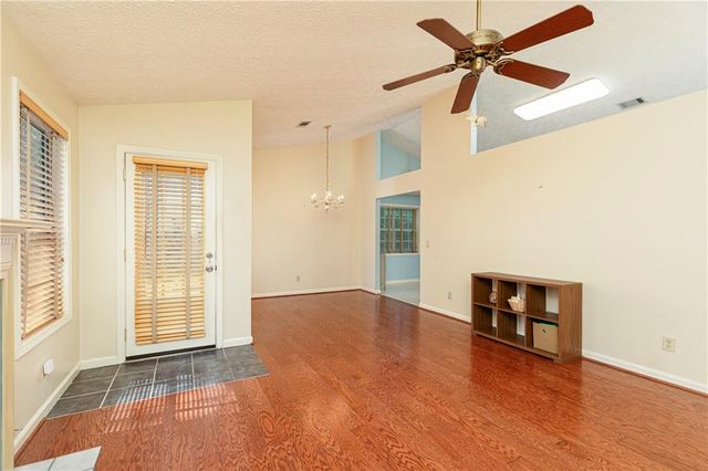 5021 River Rock Way, Woodstock, GA 30188