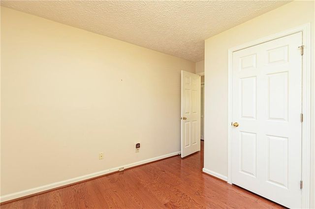 5021 River Rock Way, Woodstock, GA 30188